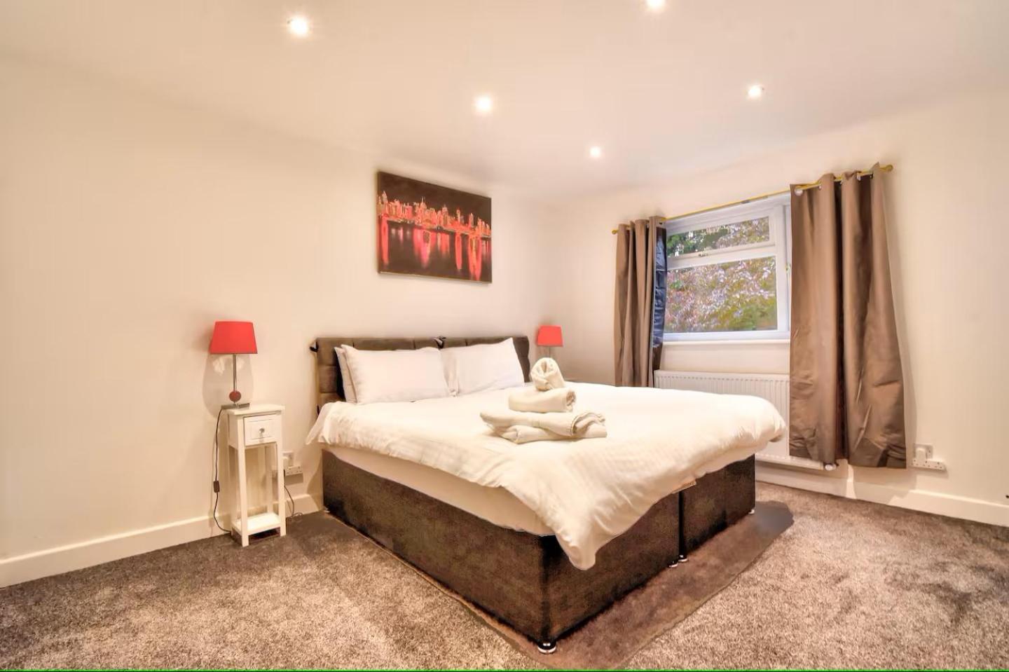 Amazing Beautiful King Size Bedroom 1 - Heybridge  ภายนอก รูปภาพ